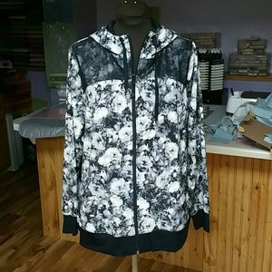 Jacket by Livi Active